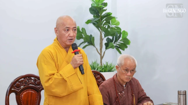Hòa thượng Thích Huệ Thông phát biểu mở đầu