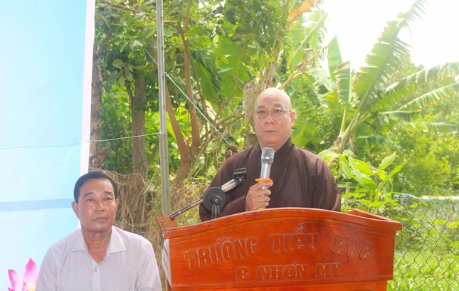 Thượng tọa Thích Trí Trường phát biểu Thượng tọa Thích Trí Trường phát biểu
