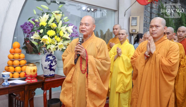 Thượng tọa Thích Thanh Phong phát biểu