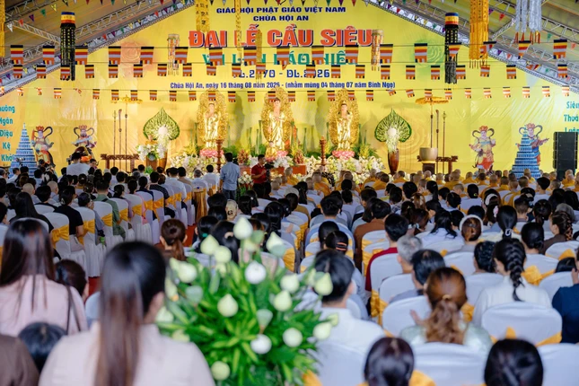 Quang cảnh buổi lễ Quang cảnh buổi lễ