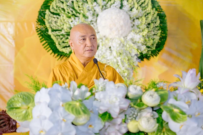 Hòa thượng Thích Huệ Thông phát biểu khai mạc Hòa thượng Thích Huệ Thông phát biểu khai mạc