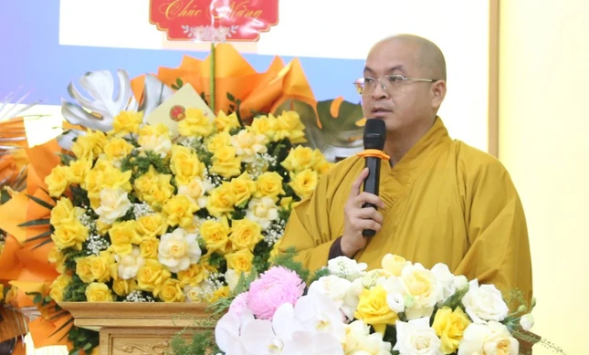 Đại đức Thích Nguyên Chính công bố quyết định chuẩn y thành phần nhân sự