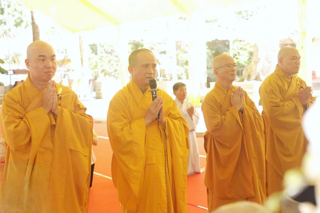 Thượng tọa Thích Tâm Hải chia sẻ những đóng góp lớn lao của Thượng tọa Thích Quảng Tánh Thượng tọa Thích Tâm Hải chia sẻ những đóng góp lớn lao của Thượng tọa Thích Quảng Tánh