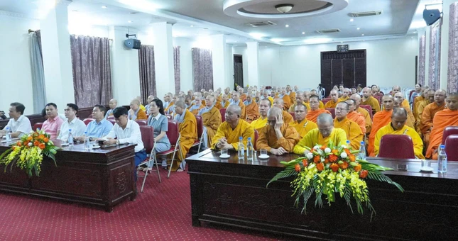 Chư tôn đức, quan khách tham dự