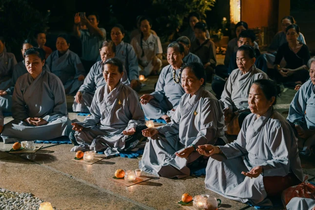 Không gian lắng đọng tại chùa Bình Quang