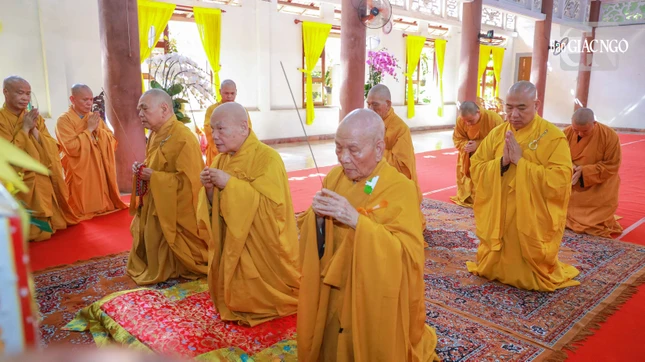 Tưởng niệm những công đức đóng góp của Trưởng lão Hòa thượng Thích Minh Châu cho Đạo pháp cũng như phụng sự nhân sinh Tưởng niệm những công đức đóng góp của Trưởng lão Hòa thượng Thích Minh Châu cho Đạo pháp cũng như phụng sự nhân sinh