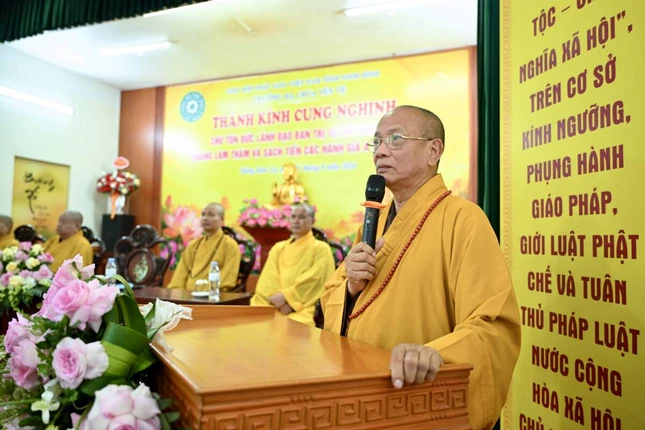 Hòa thượng Thích Quảng Hà ban đạo từ