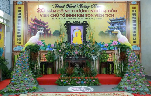 Giác linh đài Ni trưởng Thích nữ Như Bổn Giác linh đài Ni trưởng Thích nữ Như Bổn