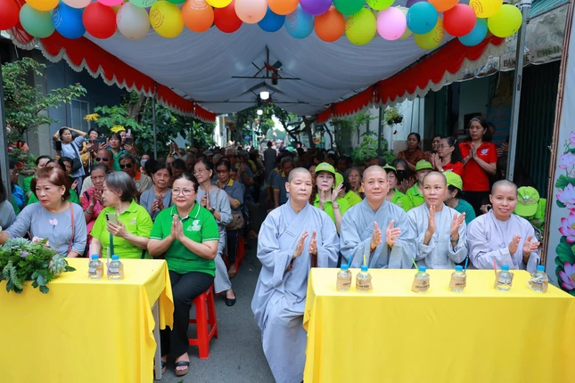 Trong niềm hoan hỷ mùa Vu lan - Báo hiếu