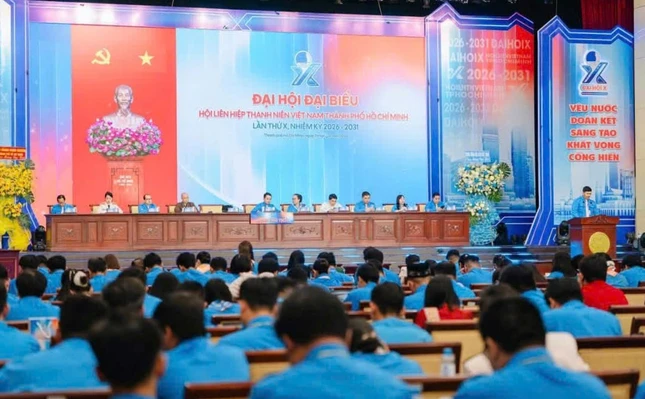 Phiên làm việc tại Đại hội đại biểu Hội Liên hiệp Thanh niên VN TP.HCM Phiên làm việc tại Đại hội đại biểu Hội Liên hiệp Thanh niên VN TP.HCM