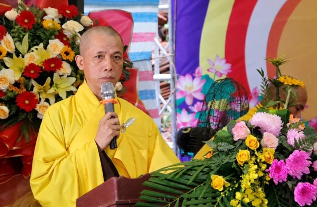 Thượng tọa Thích Thanh Bảo công bố quyết định bổ nhiệm trụ trì chùa Giác Sư