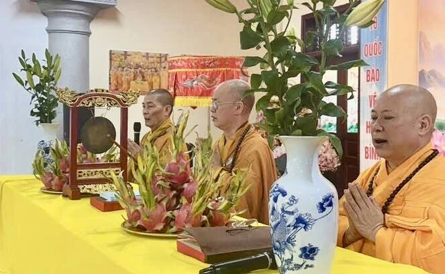 Tại trường hạ chùa Linh Ứng, xã Hải Thịnh