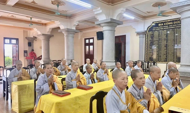 Tại trường hạ chùa Linh Ứng, xã Hải Thịnh