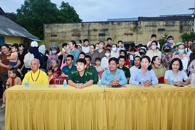 Chư tôn đức, quan khách tham dự