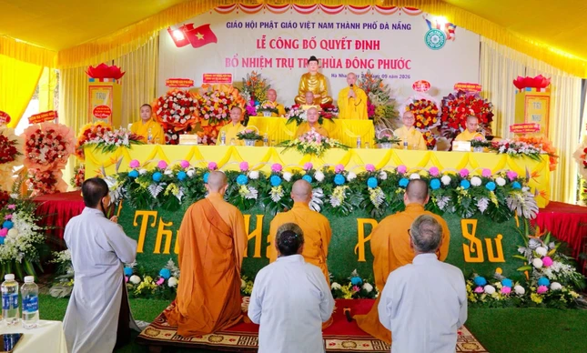 Thượng tọa Thích Thông Đạo ban đạo từ Thượng tọa Thích Thông Đạo ban đạo từ