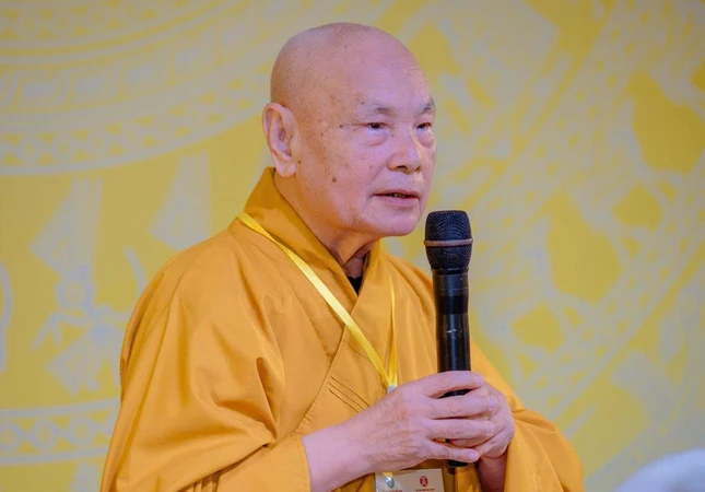 Trưởng lão Hòa thượng Thích Thiện Nhơn ban đạo từ