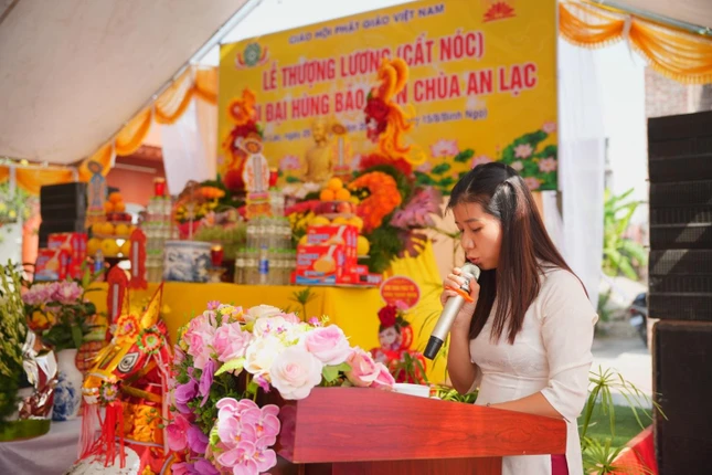 Trưởng thôn An Lạc Nguyễn Thị Thêm phát biểu