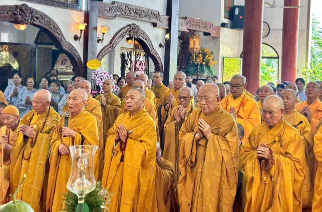 Nhất tâm cầu nguyện Nhất tâm cầu nguyện
