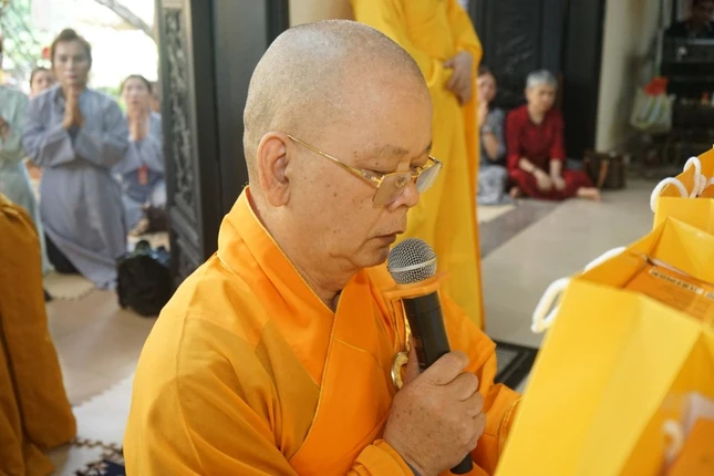 Thượng tọa Thích Hạnh Tấn tác bạch