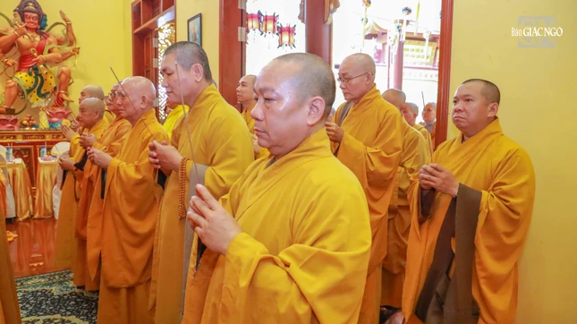 Chư tôn đức thành kính tưởng niệm Chư tôn đức thành kính tưởng niệm