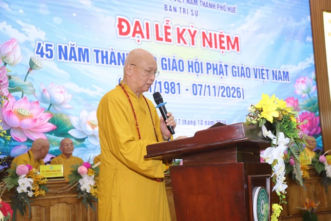 Hòa thượng Thích Phước Minh phát biểu cảm tạ Hòa thượng Thích Phước Minh phát biểu cảm tạ