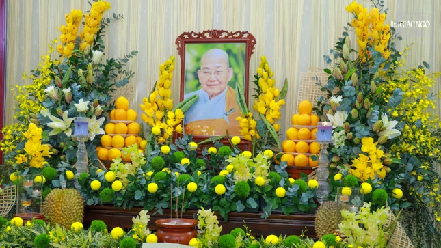 Giác linh đài Ni trưởng Thích nữ Như Ngọc