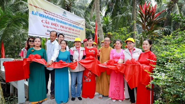 Cắt băng khánh thành cầu Diệu Pháp Bình An 16, 17,18,19 tại tỉnh Vĩnh Long