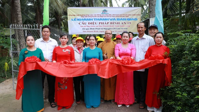 Cắt băng khánh thành cầu Diệu Pháp Bình An 16, 17,18,19 tại tỉnh Vĩnh Long
