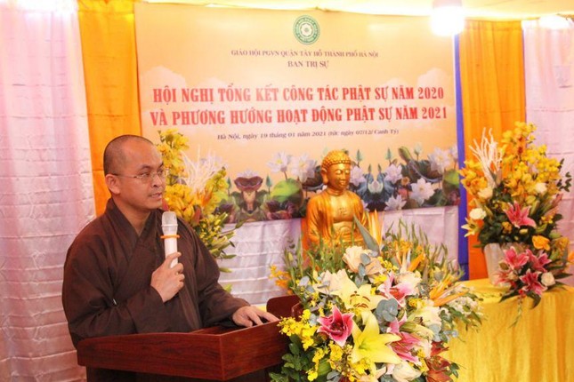 Đại đức Thích Nguyên Chính đọc báo cáo tổng kết Phật sự 2020 Đại đức Thích Nguyên Chính đọc báo cáo tổng kết Phật sự 2020