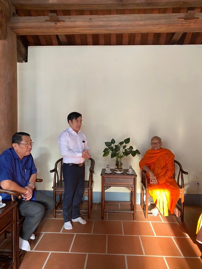 Ông Nguyễn Phúc Nguyên chúc tết