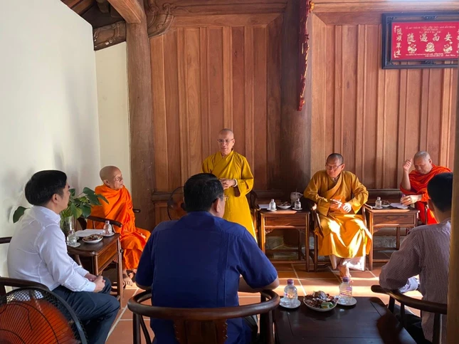 Hòa thượng Thích Minh Hạnh - Ủy viên Hội đồng Trị sự, Phó trưởng Ban Thường trực Ban Trị sự GHPGVN tỉnh Sóc Trăng đáp từ