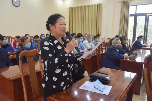 Cử tri nêu kiến nghị Cử tri nêu kiến nghị