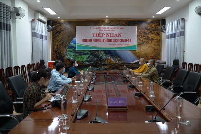 Quang cảnh buổi tiếp nhận