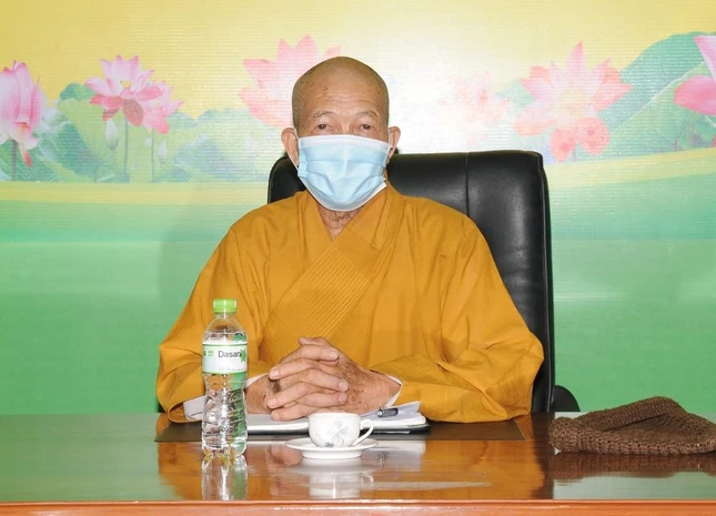 Hòa thượng Thích Thiện Thành, Ủy viên Hội đồng Trị sự, Trưởng ban Trị sự GHPGVN tỉnh Quảng Nam chủ trì cuộc họp