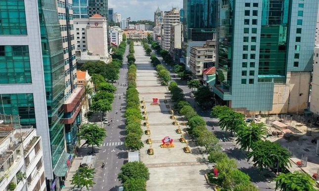 Sài Gòn vắng vẻ trong những ngày giãn cách