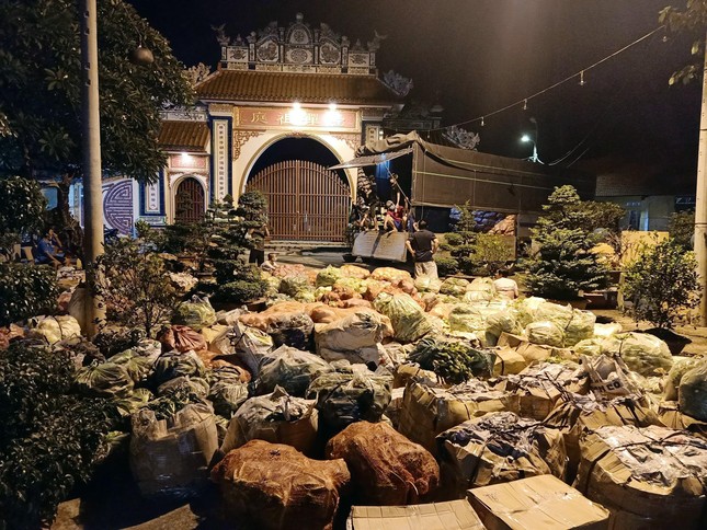 Điểm tập kết hàng nông sản tại chùa Tâm Ấn (TP.Đà Lạt)