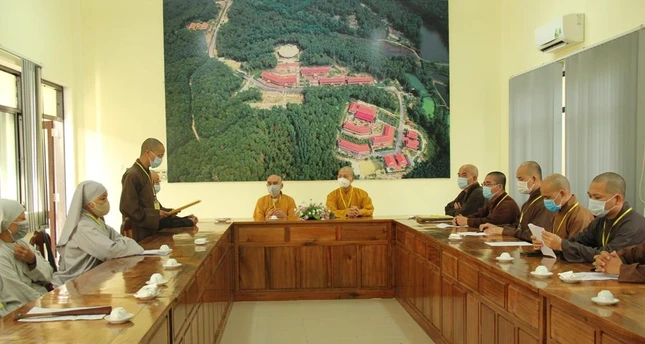 Hòa thượng Viện trưởng chủ tọa buổi họp thành lập Hội đồng thi tốt nghiệp Hòa thượng Viện trưởng chủ tọa buổi họp thành lập Hội đồng thi tốt nghiệp