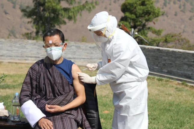 Bhutan được biết đến là một trong những quốc gia thành công trong việc ngăn chặn Covid-19 Bhutan được biết đến là một trong những quốc gia thành công trong việc ngăn chặn Covid-19