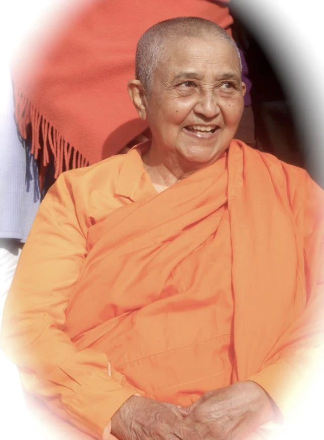 Tỳ-kheo-ni Kusuma Tỳ-kheo-ni Kusuma