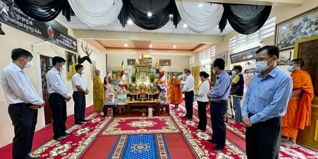 Lễ tưởng niệm cố Trưởng lão Hòa thượng Lý Sân Lễ tưởng niệm cố Trưởng lão Hòa thượng Lý Sân