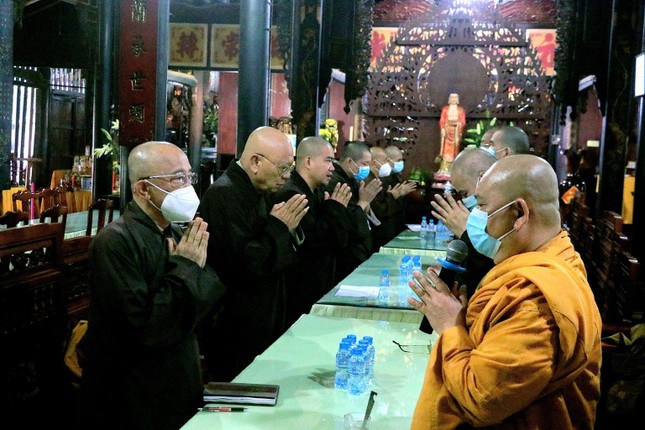 Chư tôn đức niệm Phật cầu gia bị Chư tôn đức niệm Phật cầu gia bị