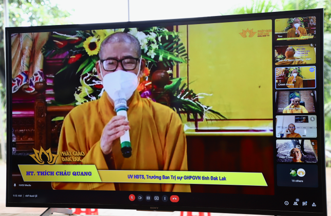 Hòa thượng Thích Châu Quang ban đạo từ Hòa thượng Thích Châu Quang ban đạo từ