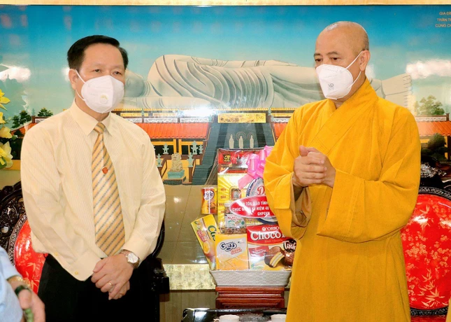 Hòa thượng Thích Huệ Thông phát biểu