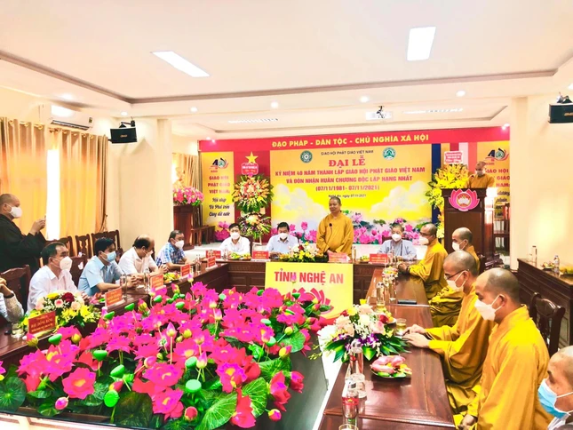 Thượng tọa Thích Thọ Lạc phát biểu