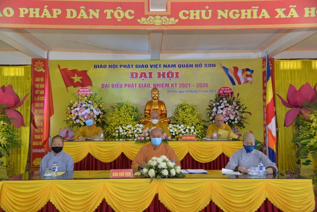 Chư tôn đức chứng minh, chủ tọa đoàn đại hội
