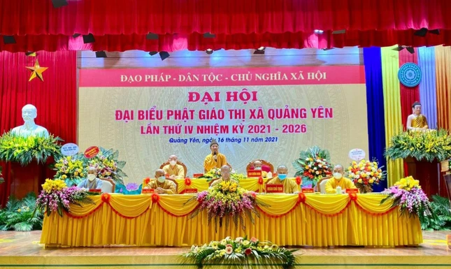 Hòa thượng Thích Thanh Quyết ban đạo từ