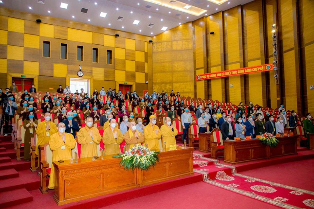 Niệm Phật cầu gia hộ trước khi tiến hành đại hội