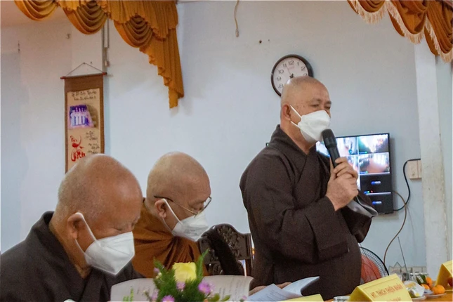 Hòa thượng Thích Hoằng Tri phát biểu Hòa thượng Thích Hoằng Tri phát biểu