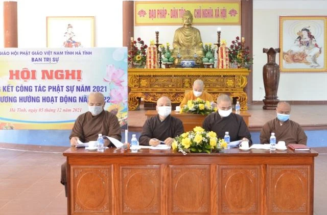 Chư tôn đức chủ tọa đoàn hội nghị