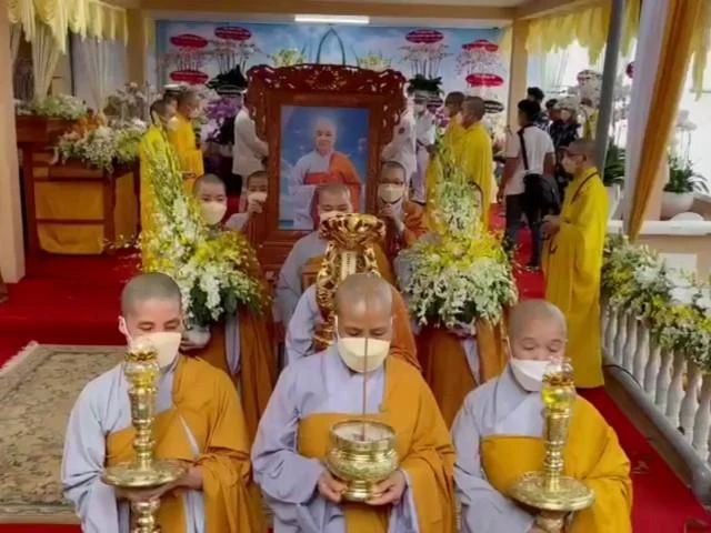 Lễ di quan cố Ni trưởng Thích nữ Như Nguyên Lễ di quan cố Ni trưởng Thích nữ Như Nguyên